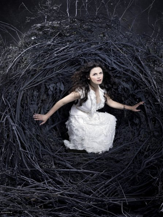 Illustration for article titled Once Upon a Time Cast Photos